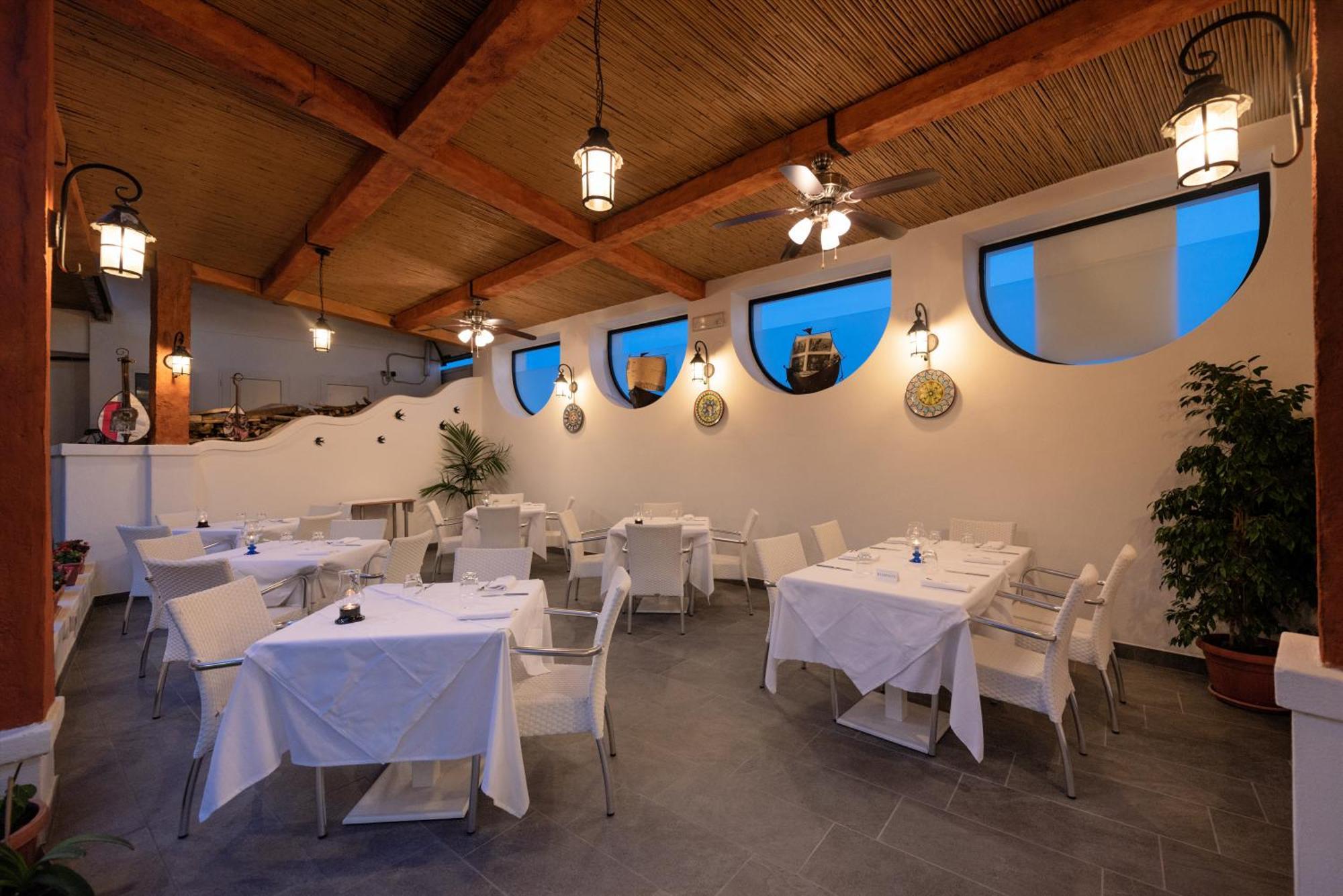 Hotel Villa Sirena Sant'Angelo  Buitenkant foto