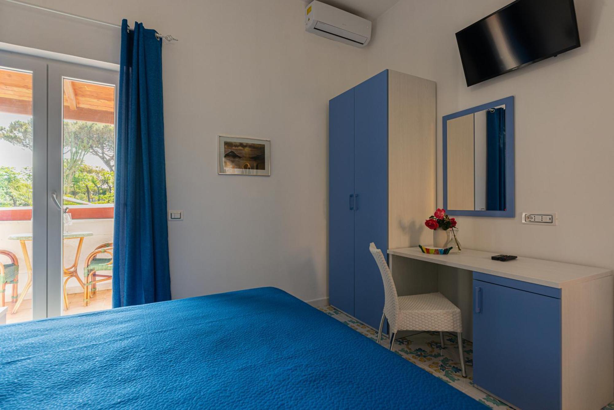 Hotel Villa Sirena Sant'Angelo  Buitenkant foto