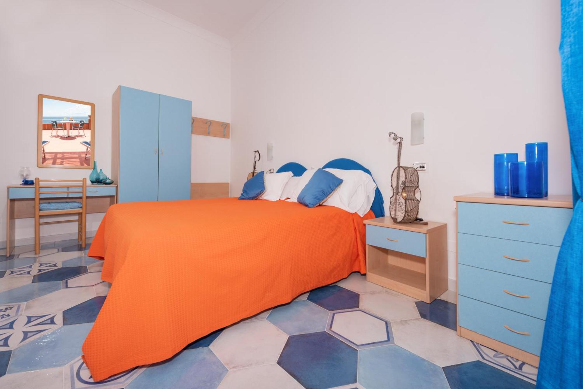 Hotel Villa Sirena Sant'Angelo  Buitenkant foto