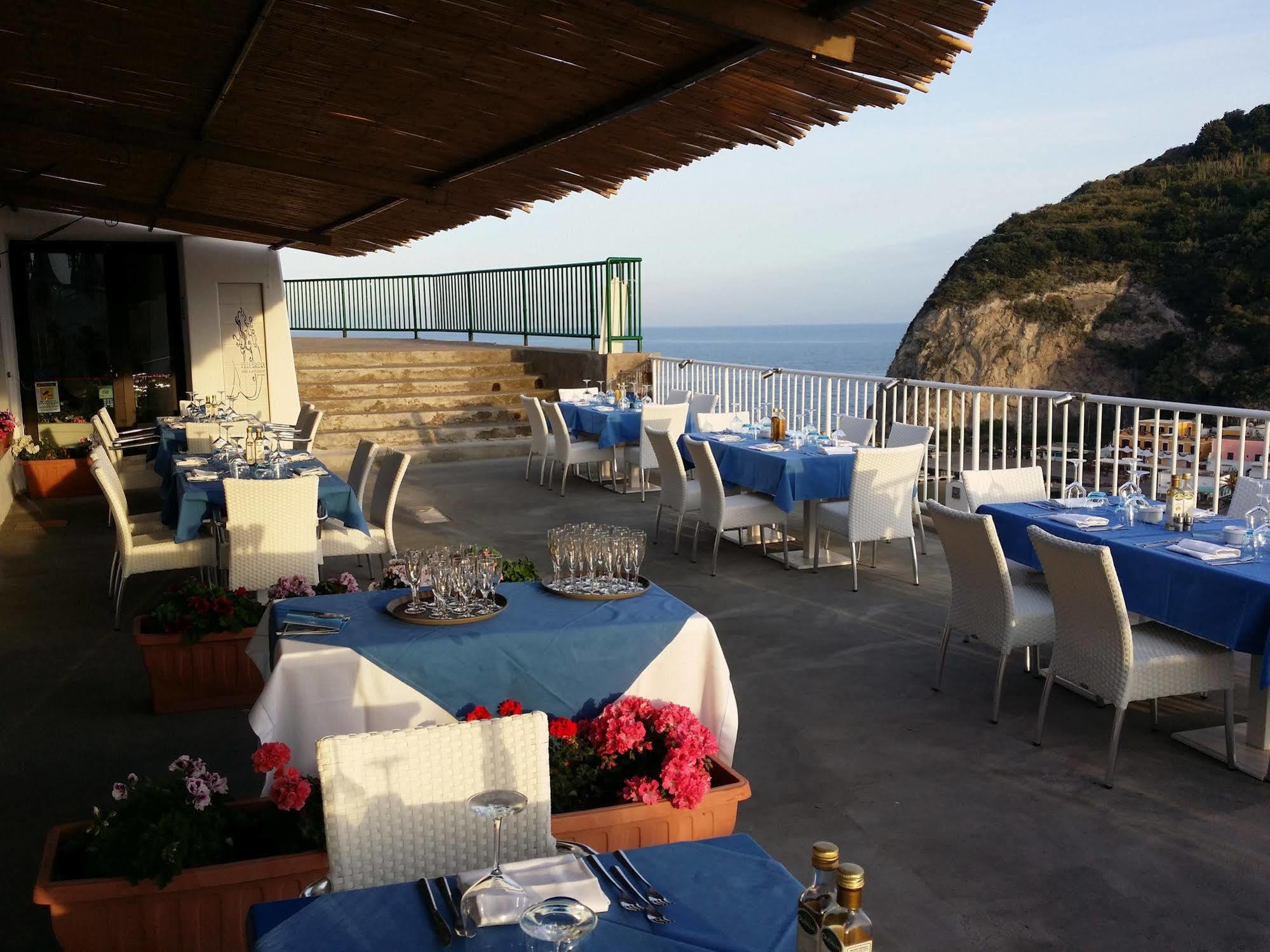 Hotel Villa Sirena Sant'Angelo  Buitenkant foto